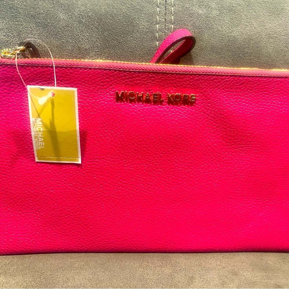 Michael Kors Wristlet